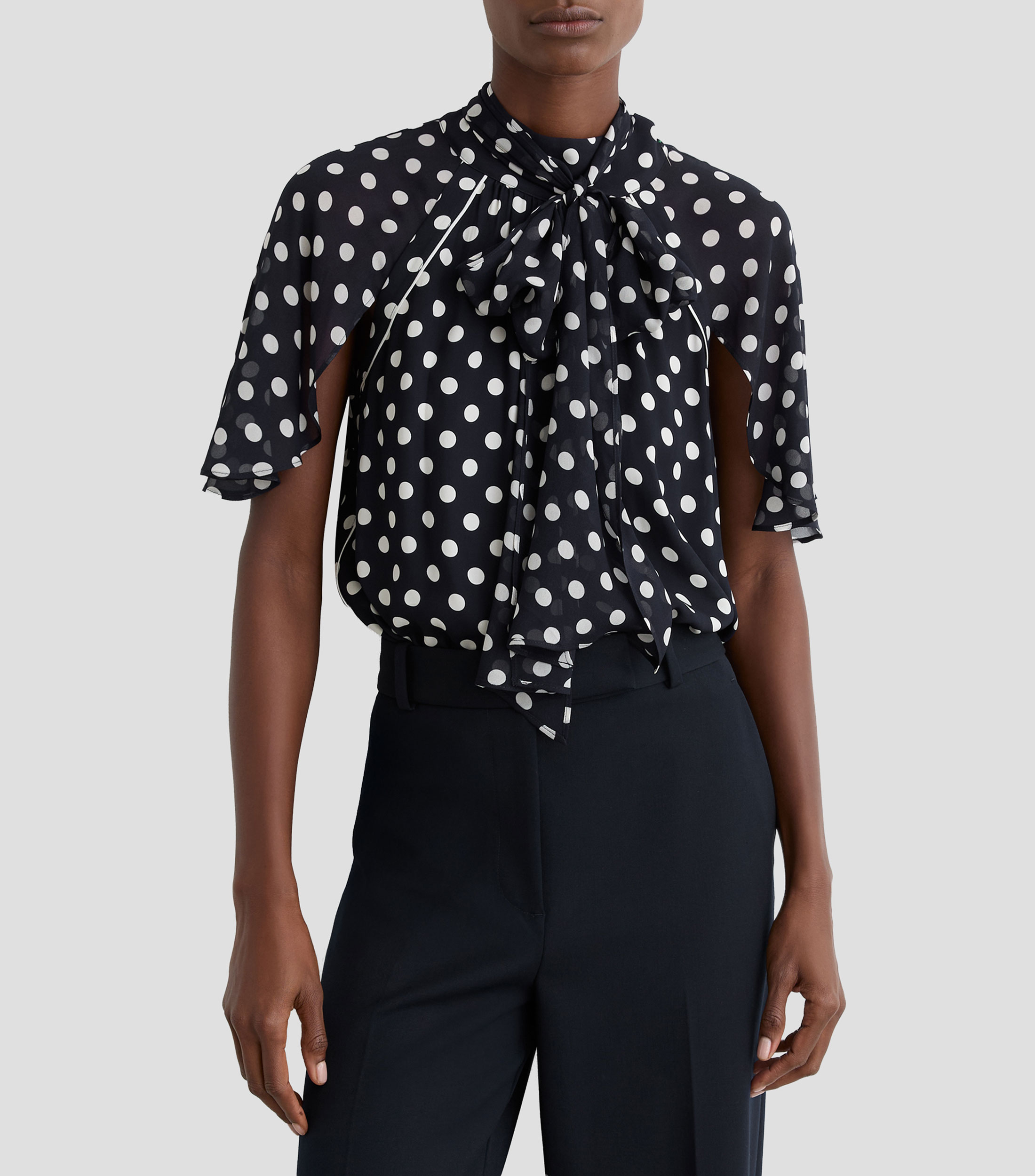 Blusa polkadots de manga corta Mujer